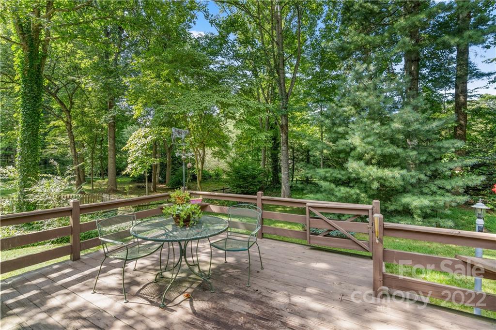 12 Glen Crest Drive Arden NC 28704