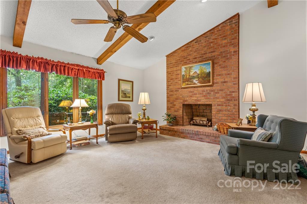 12 Glen Crest Drive Arden NC 28704