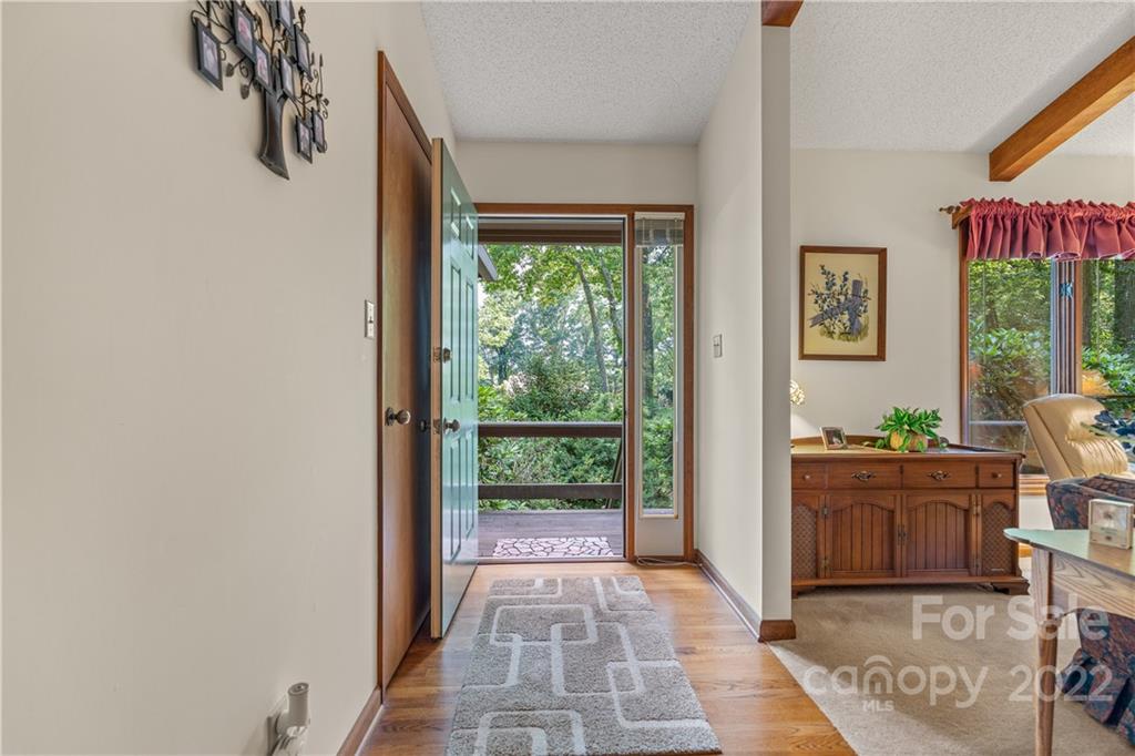 12 Glen Crest Drive Arden NC 28704