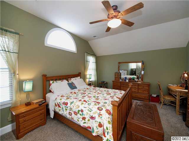 7729 Rathlin Court Charlotte NC 28270