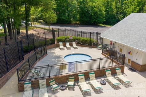 1814 Golden Heights Court Charlotte NC 28214