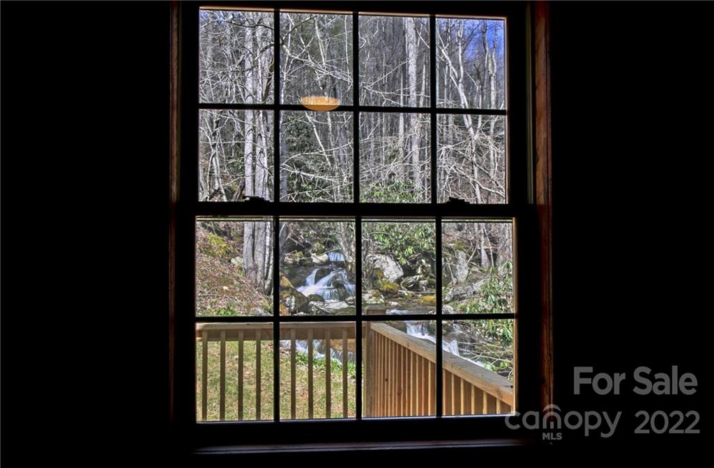 2614 Foster Creek Road Marshall NC 28753