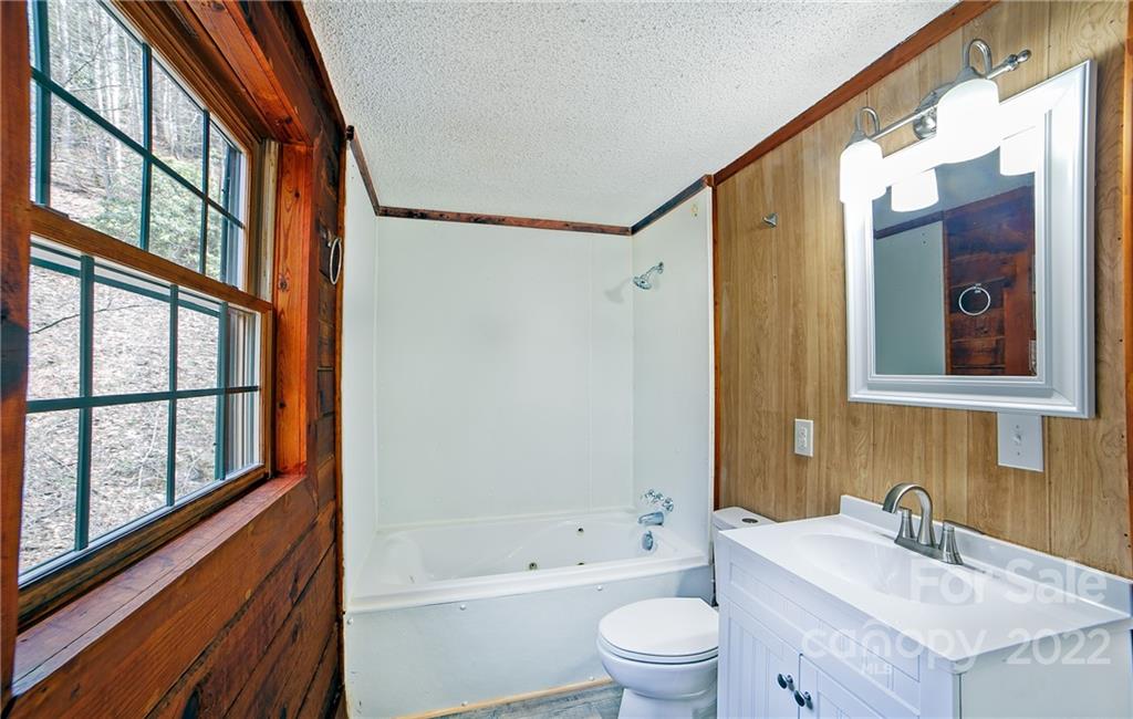 2614 Foster Creek Road Marshall NC 28753