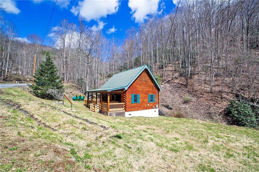 2614 Foster Creek Road Marshall NC 28753