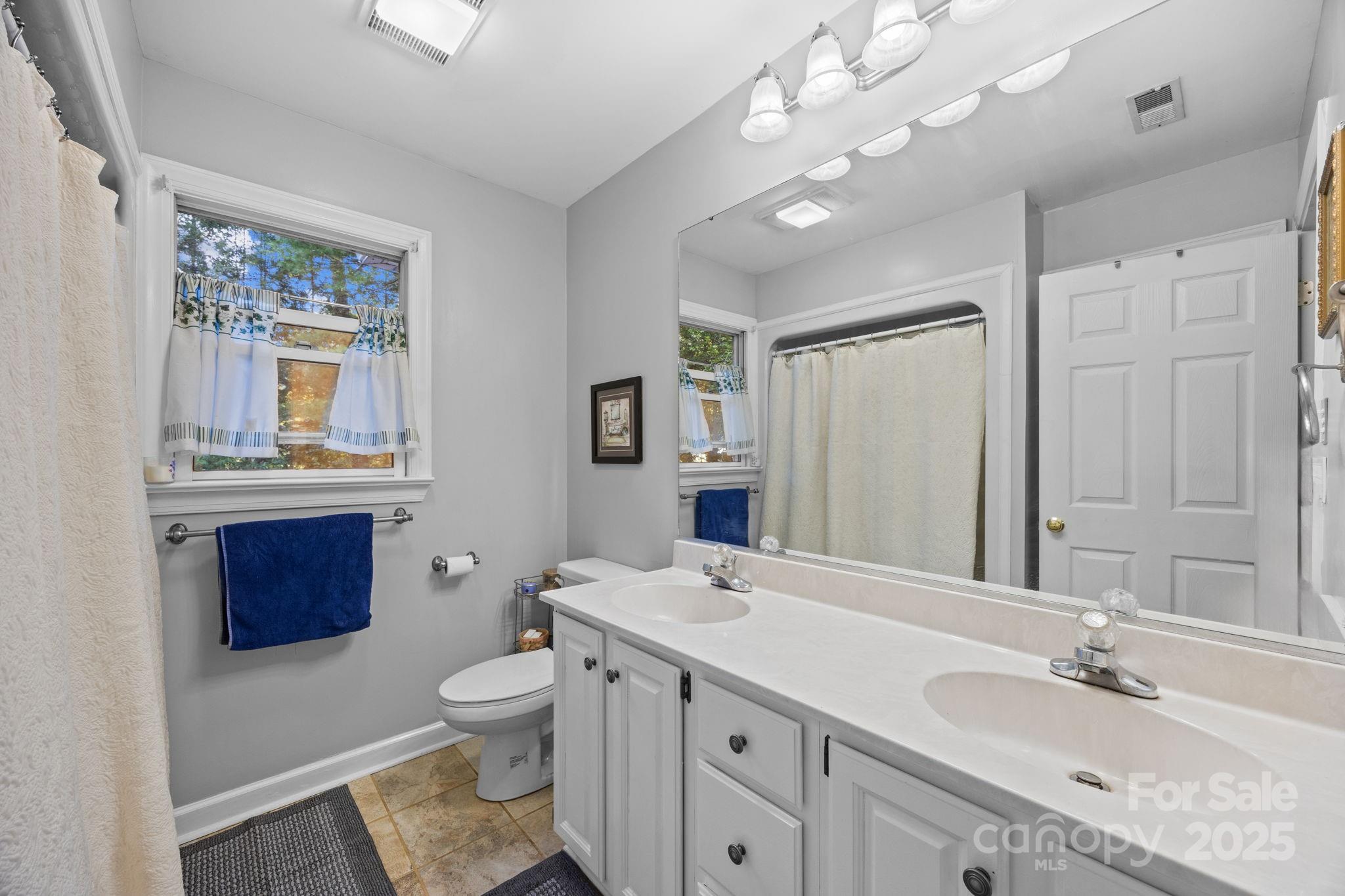 5 Silverstone Drive Asheville NC 28805