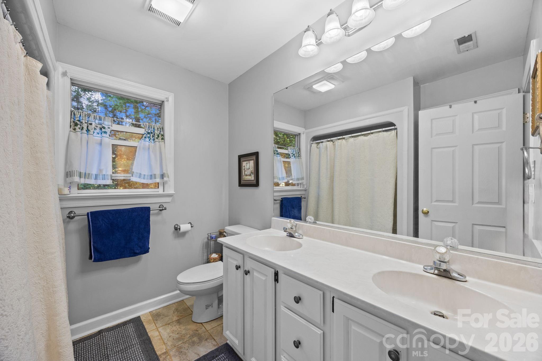 5 Silverstone Drive Asheville NC 28805