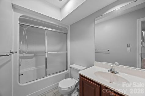 5 Silverstone Drive Asheville NC 28805