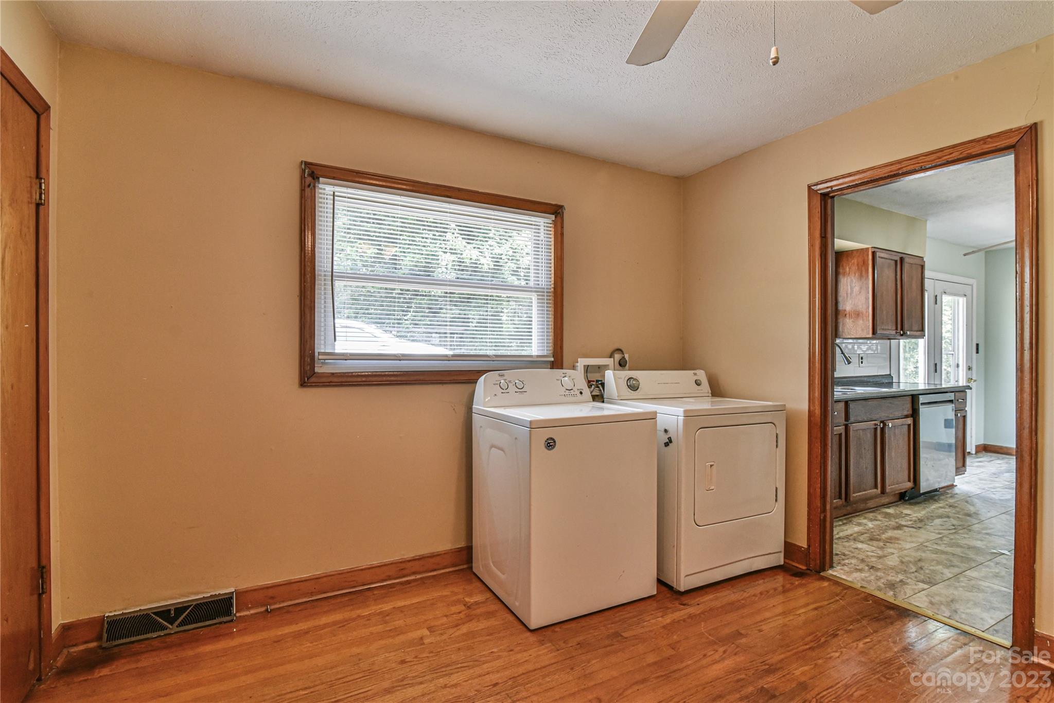23 Holbrook Road Candler NC 28715