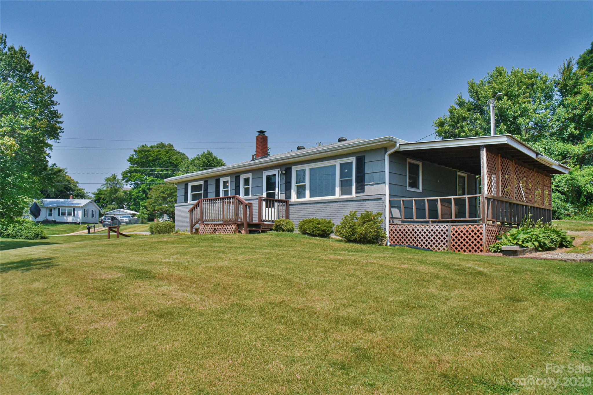 23 Holbrook Road Candler NC 28715