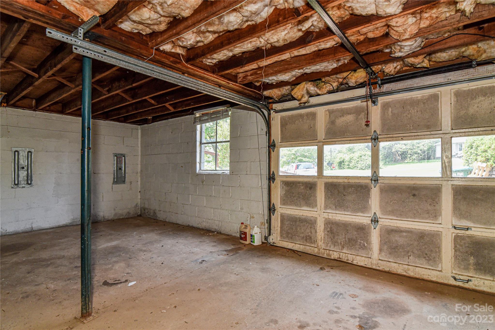 23 Holbrook Road Candler NC 28715