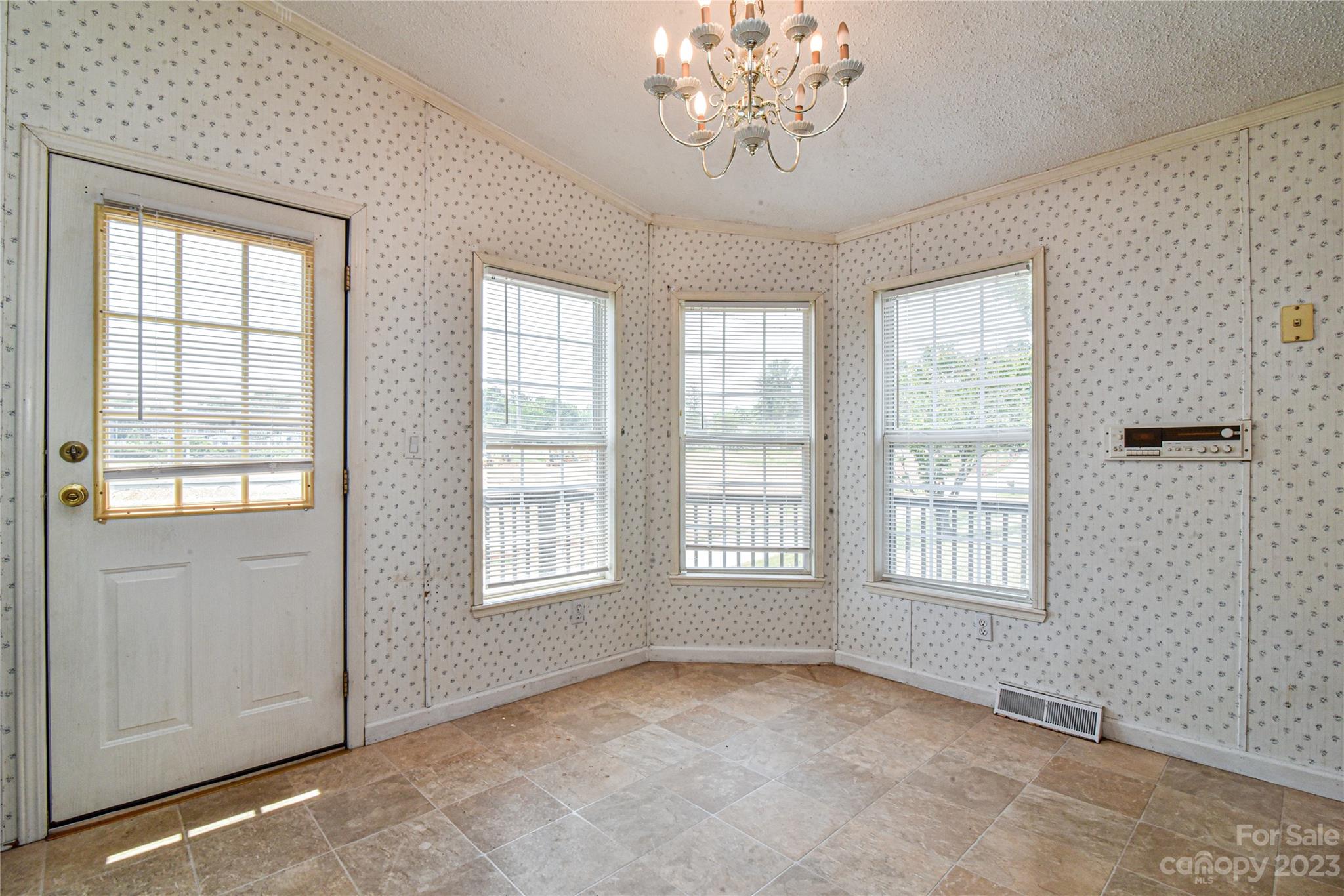 23 Holbrook Road Candler NC 28715
