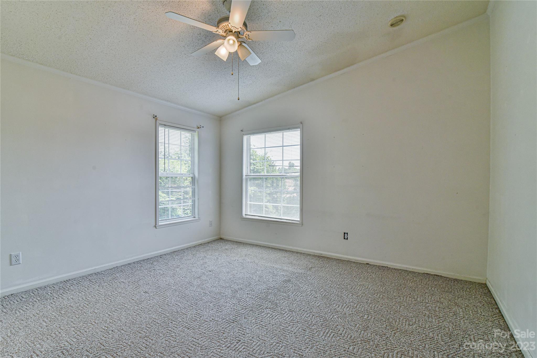 23 Holbrook Road Candler NC 28715