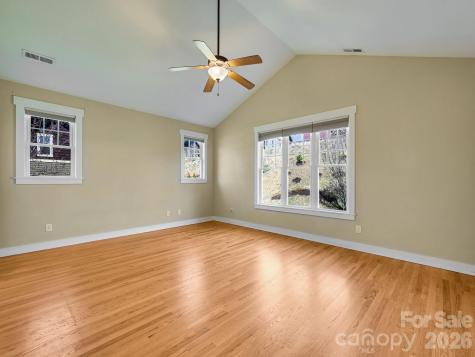24 Creekside View Drive Asheville NC 28804