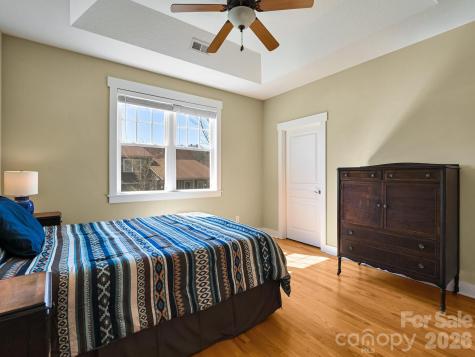 24 Creekside View Drive Asheville NC 28804