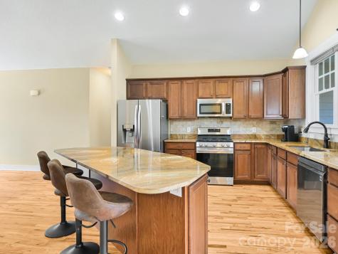24 Creekside View Drive Asheville NC 28804