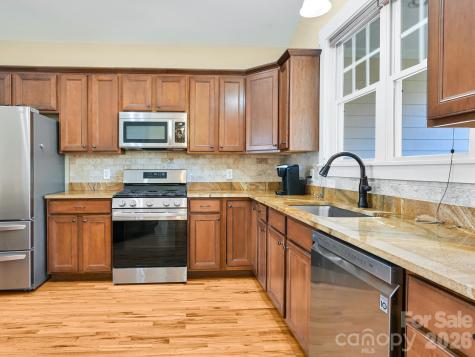 24 Creekside View Drive Asheville NC 28804