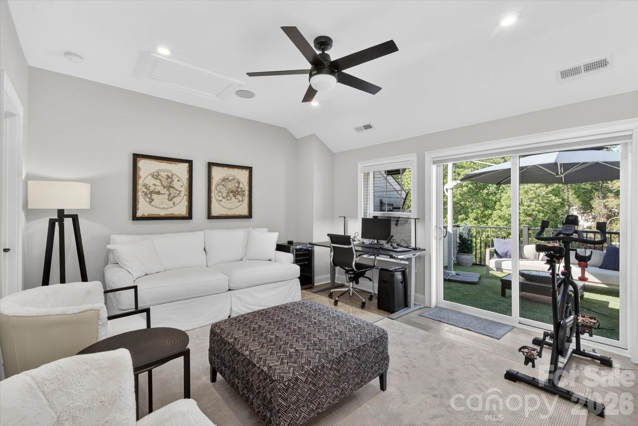 2547 Deacon Avenue Charlotte NC 28204