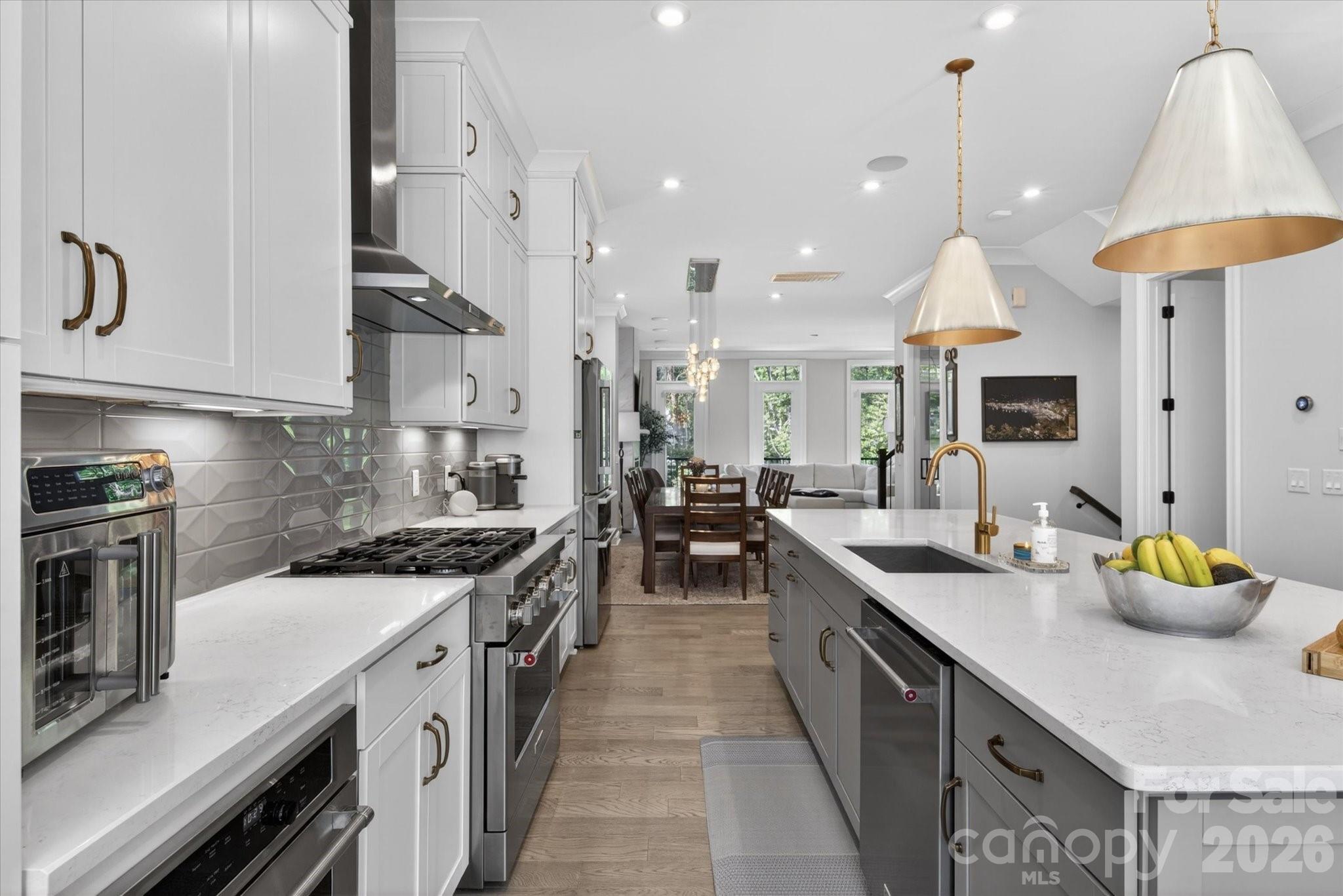 2547 Deacon Avenue Charlotte NC 28204