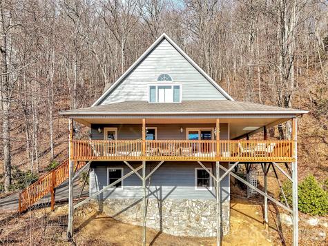 371 Falcon Ridge Drive Waynesville NC 28786