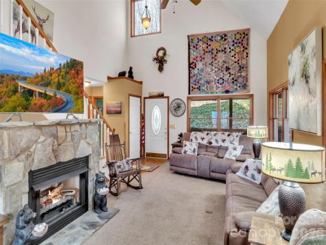 371 Falcon Ridge Drive Waynesville NC 28786