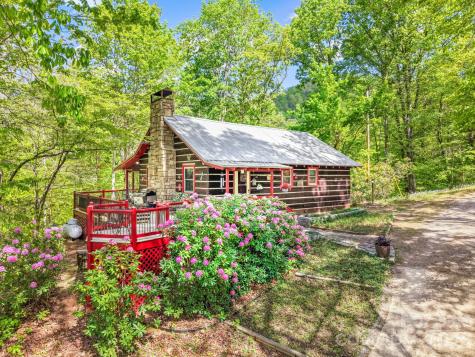 80 Corbin Hills Drive Franklin NC 28734