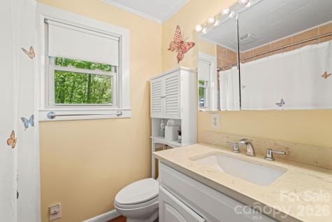 80 Corbin Hills Drive Franklin NC 28734
