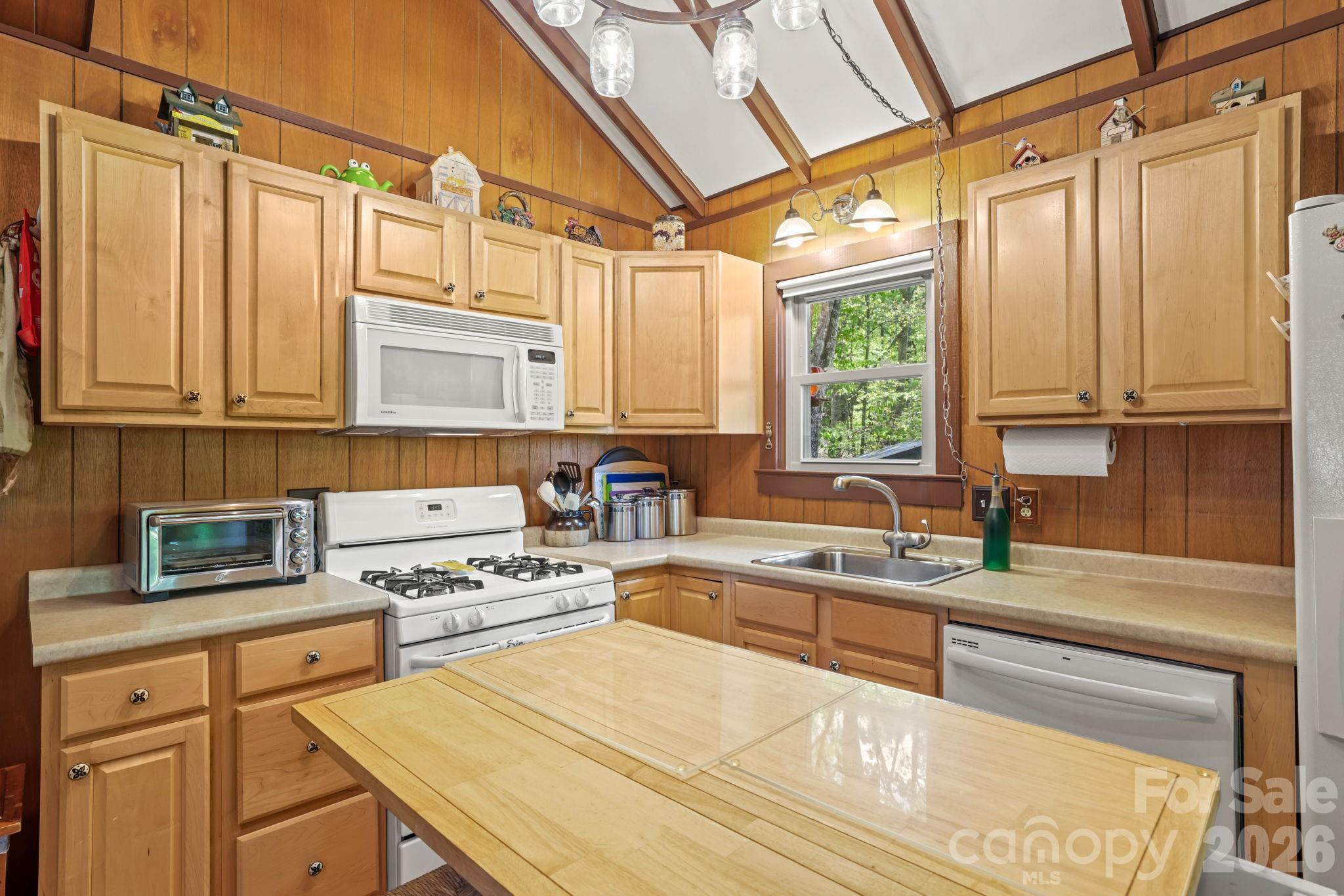 80 Corbin Hills Drive Franklin NC 28734