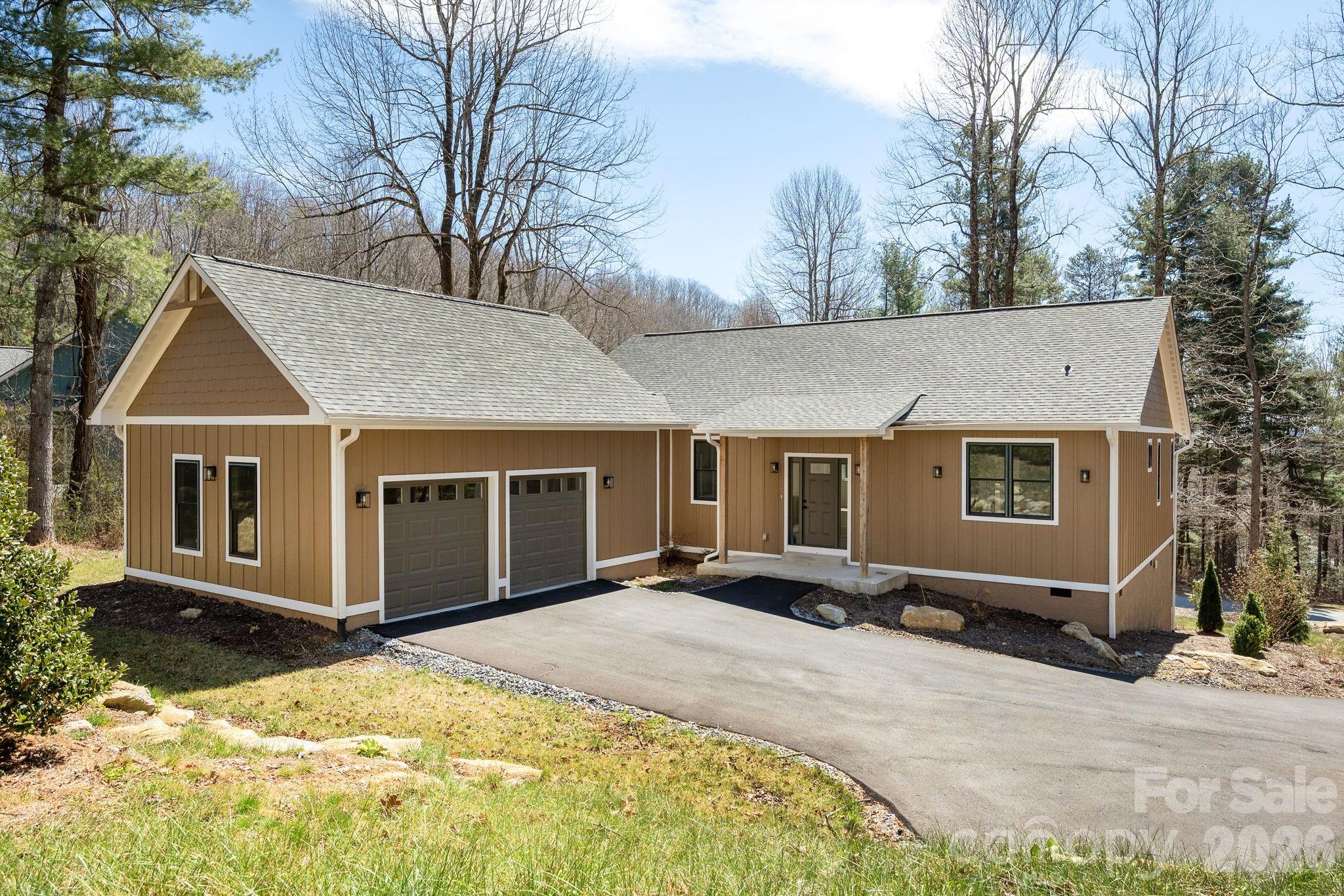 654 Hollybrook Drive Flat Rock NC 28731
