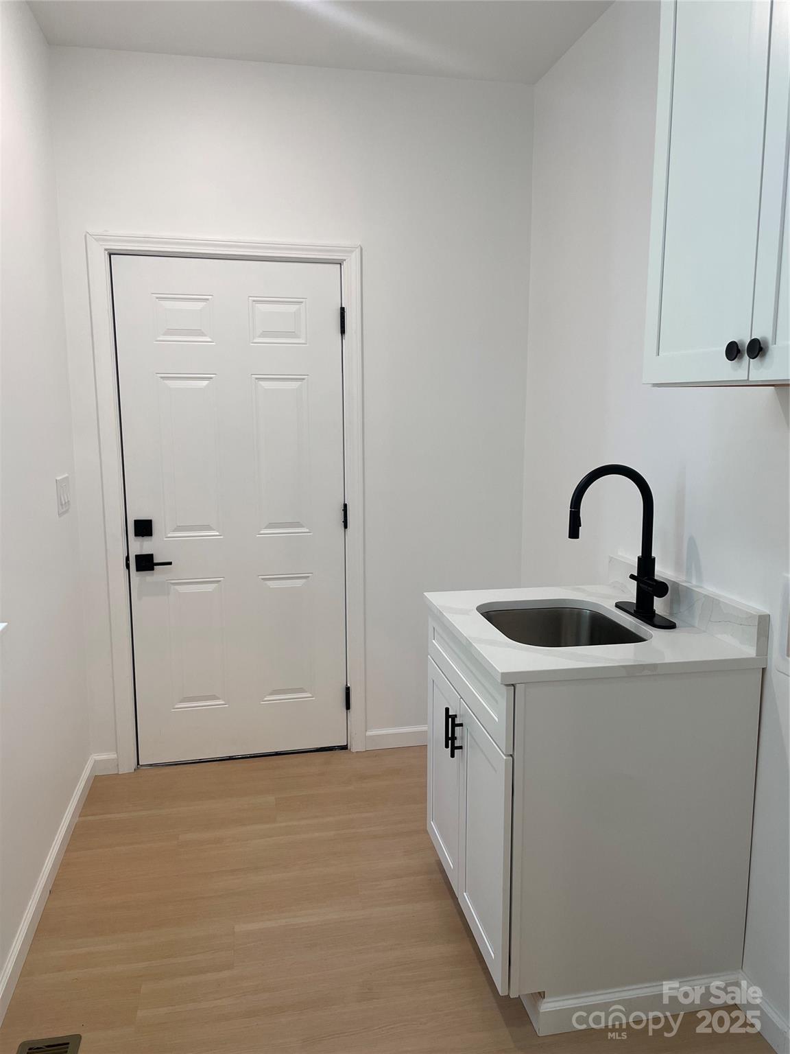 654 Hollybrook Drive Flat Rock NC 28731