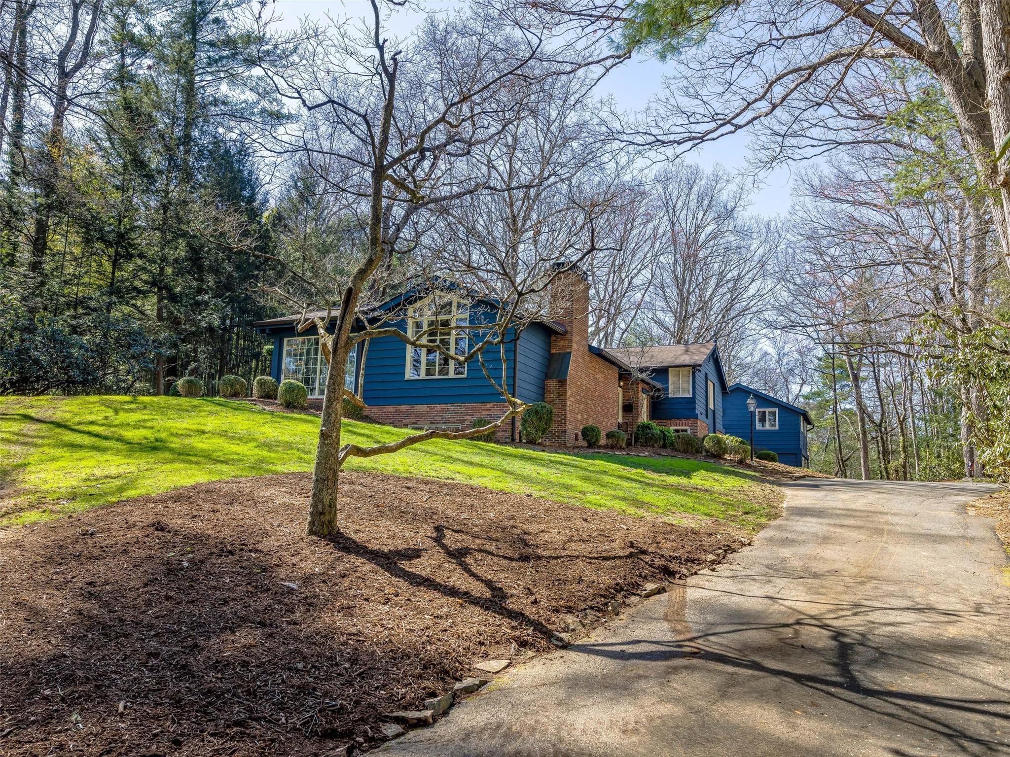 11 Forest Road Asheville NC 28803