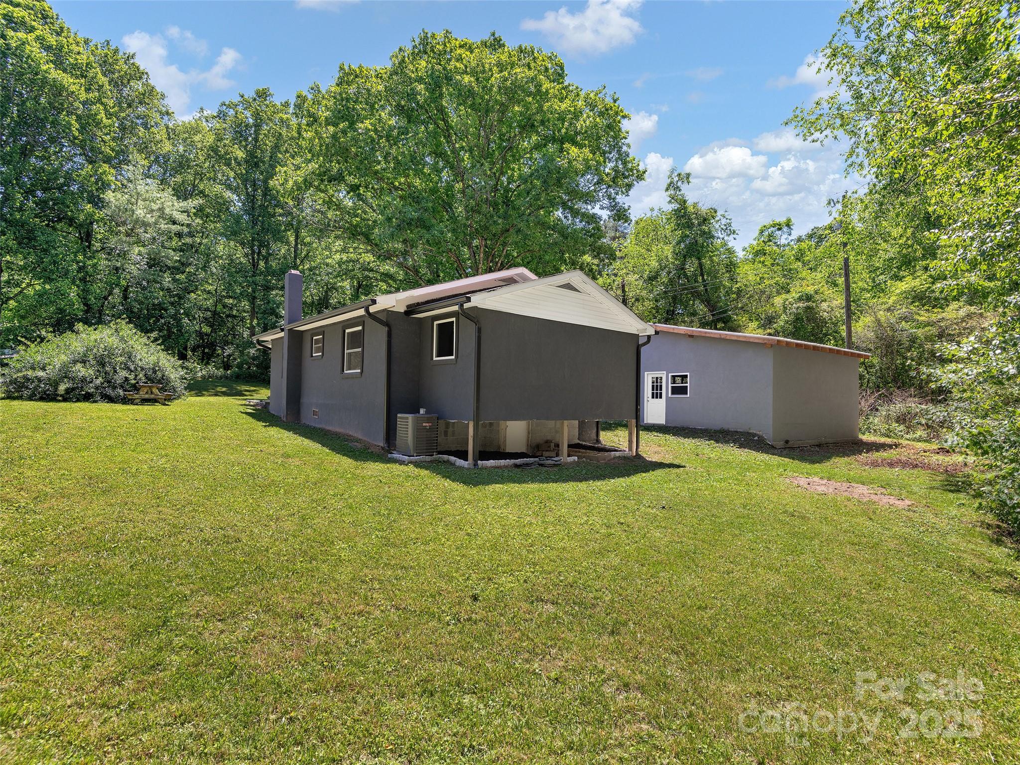 15 Burtiller Lane Fletcher NC 28732