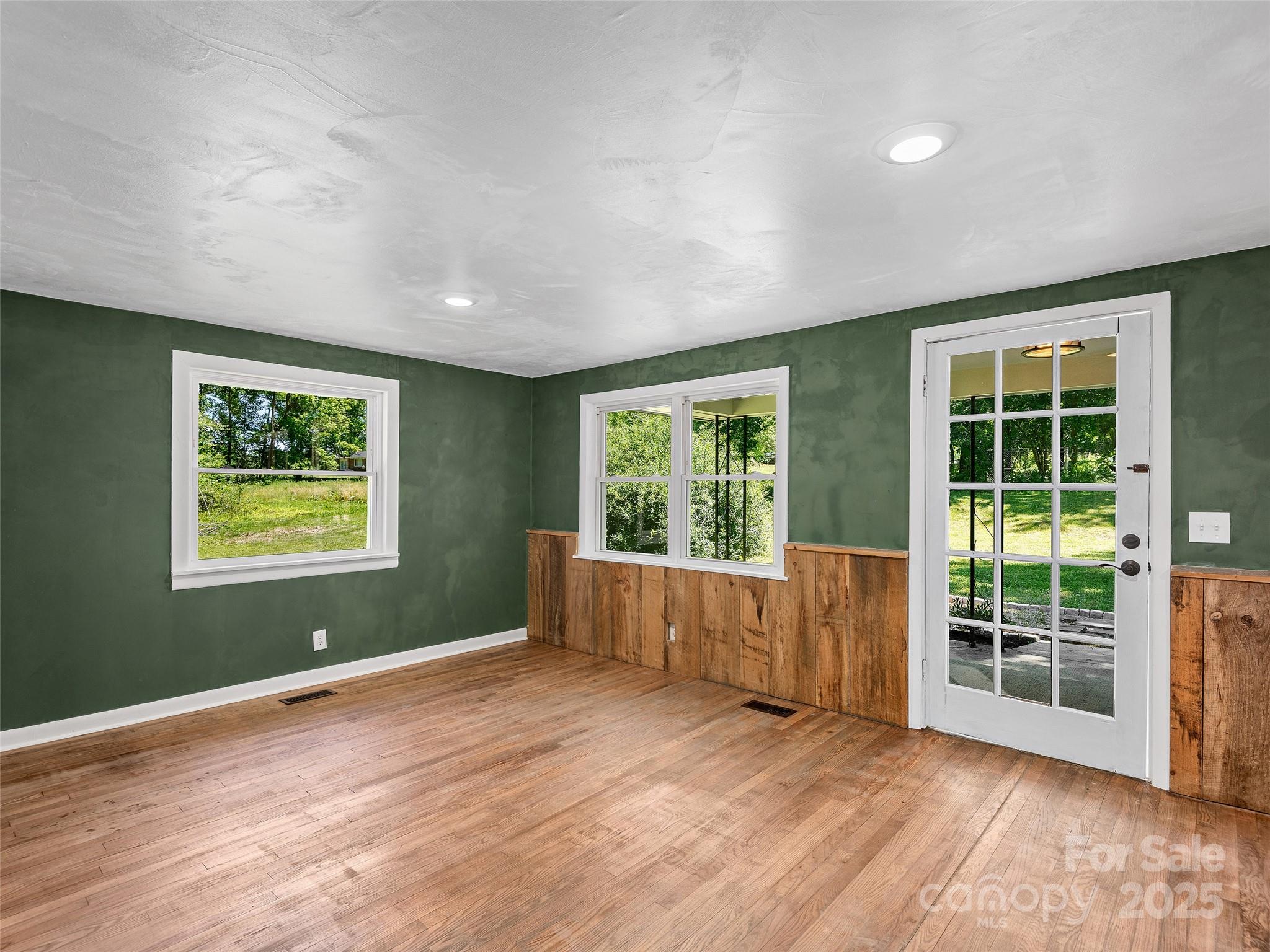 15 Burtiller Lane Fletcher NC 28732