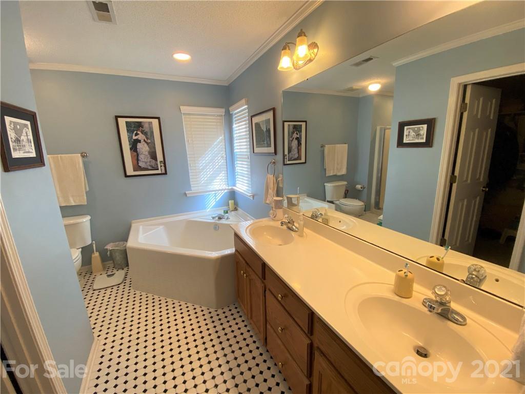 124 Birchwood Court Mount Holly NC 28120