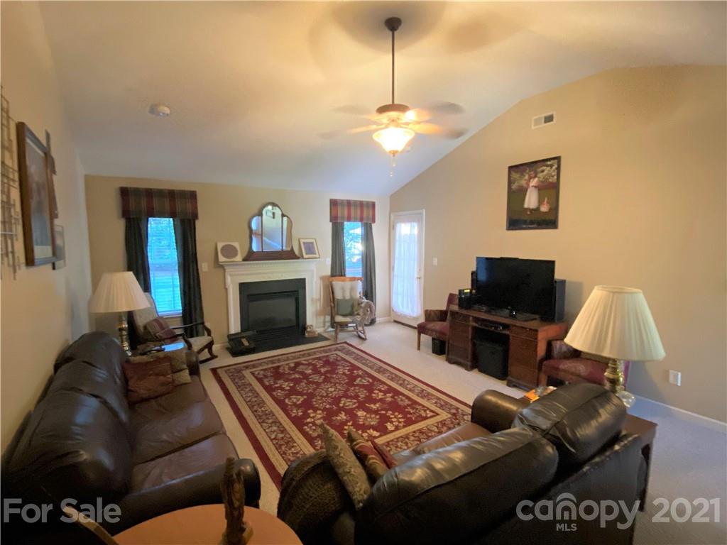 124 Birchwood Court Mount Holly NC 28120