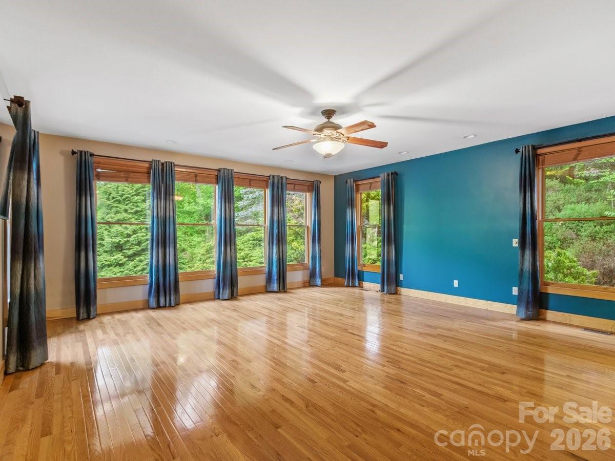 52 Mountain Park Drive Mars Hill NC 28754