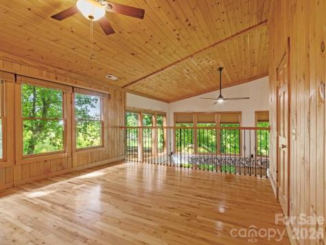 52 Mountain Park Drive Mars Hill NC 28754