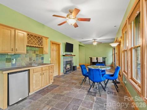 52 Mountain Park Drive Mars Hill NC 28754