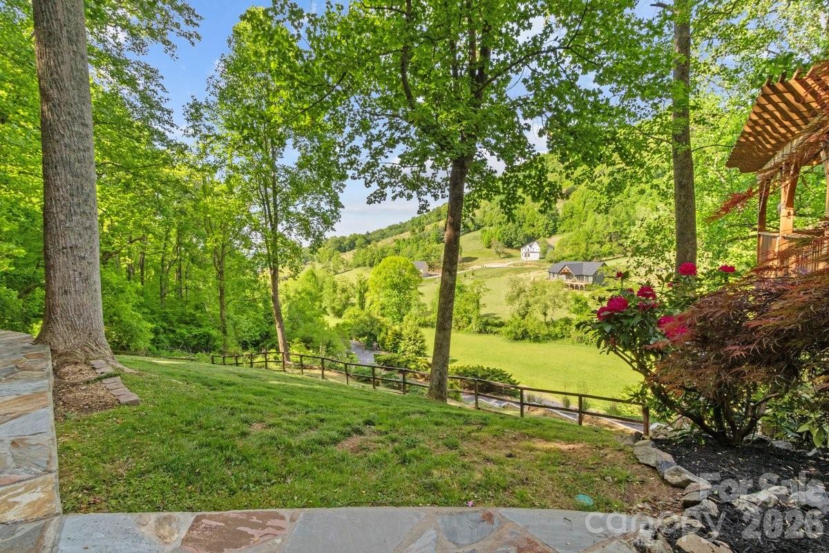 52 Mountain Park Drive Mars Hill NC 28754