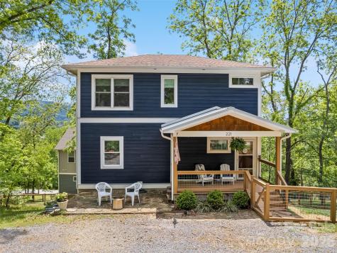 221 Northside Street Canton NC 28716