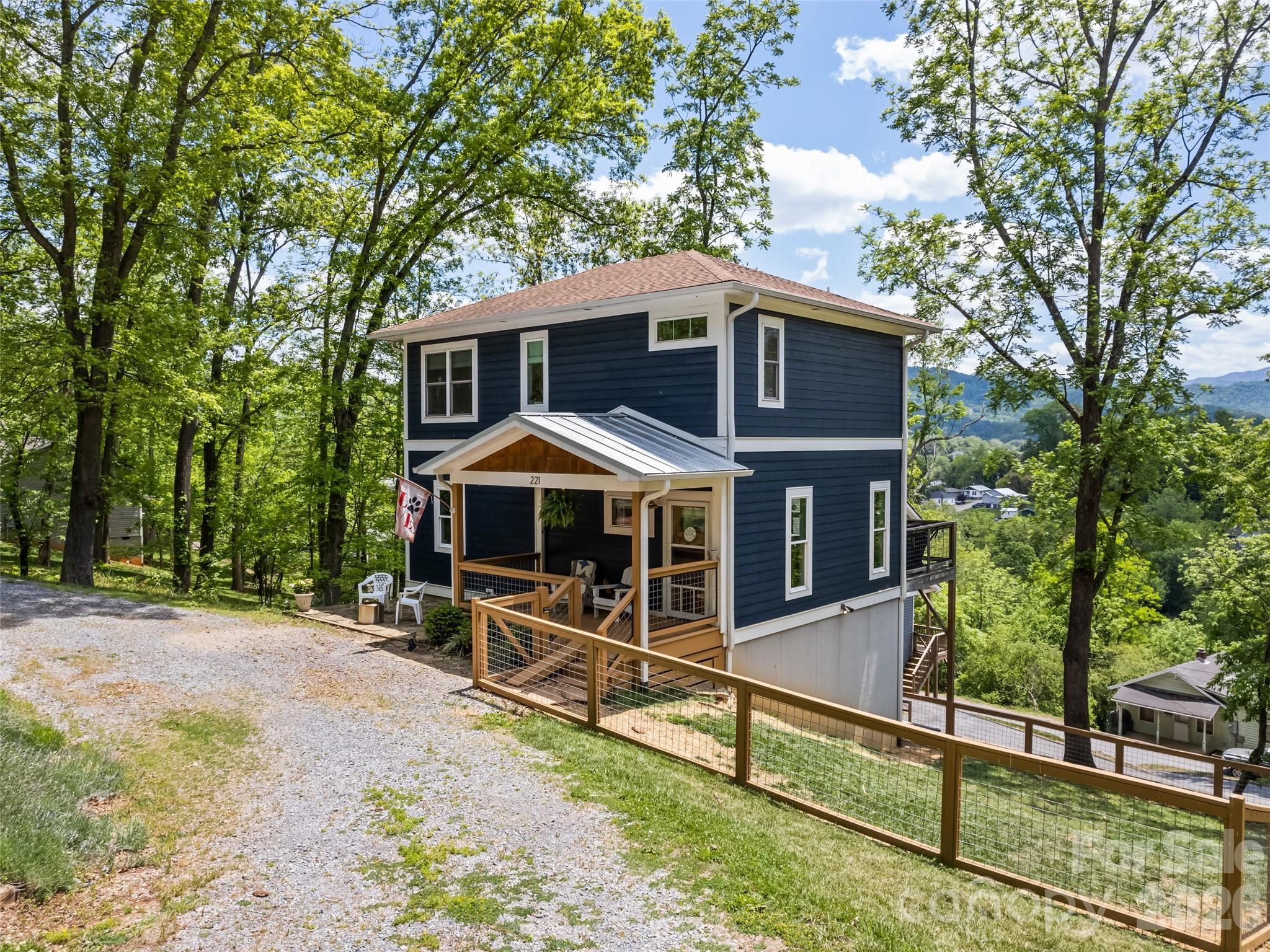 221 Northside Street Canton NC 28716