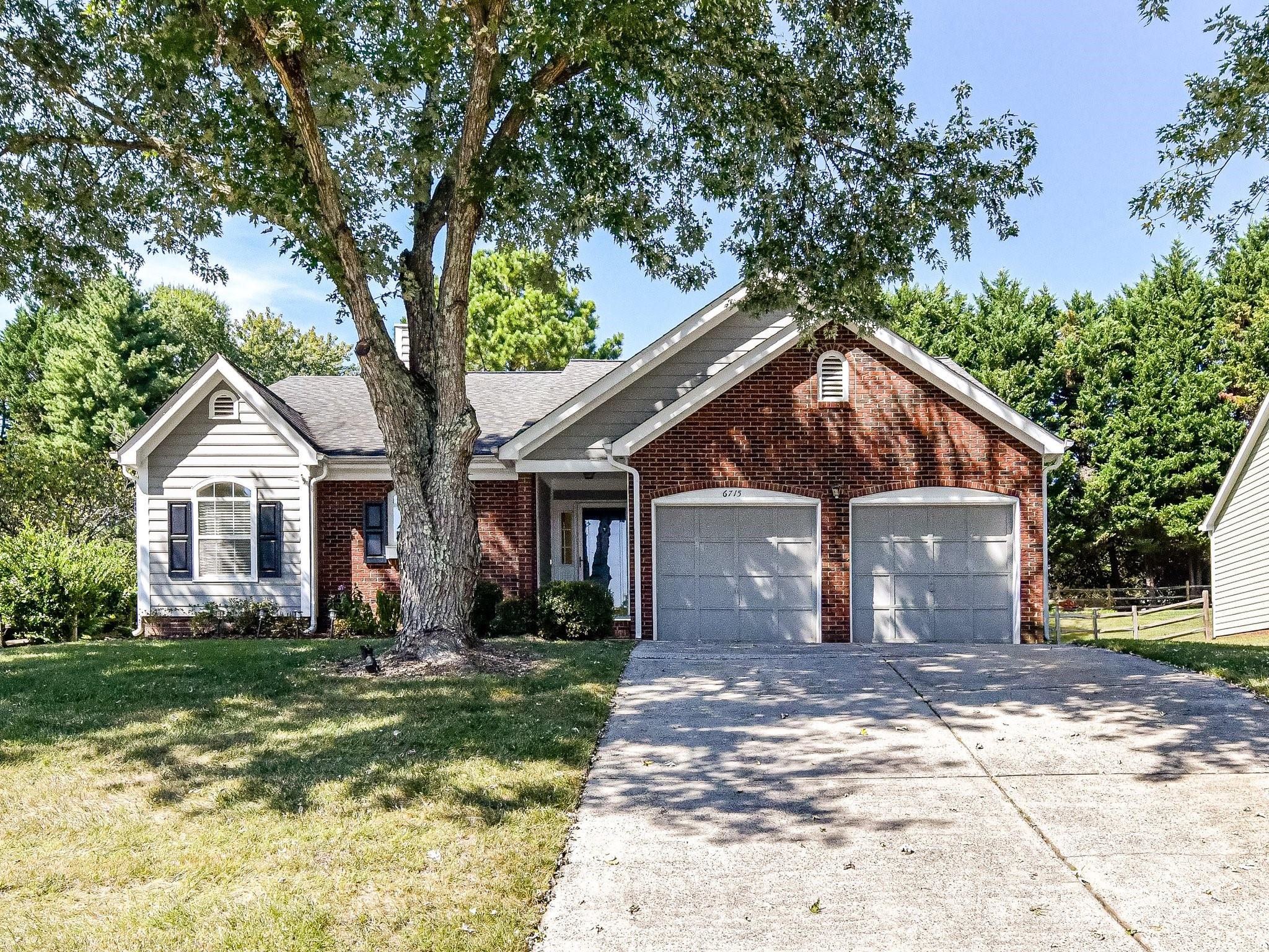 6715 Neuhoff Lane Charlotte NC 28269
