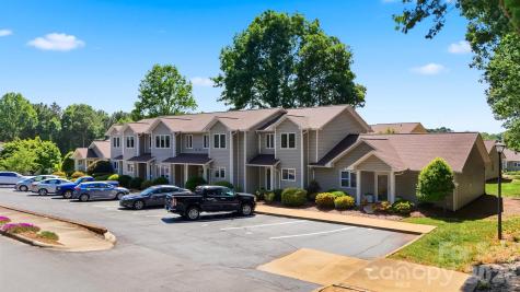 2675 White Oak Ct Extension Claremont NC 28610