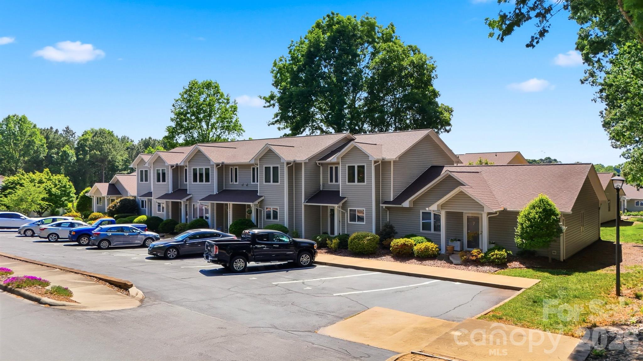 2675 White Oak Ct Extension Claremont NC 28610