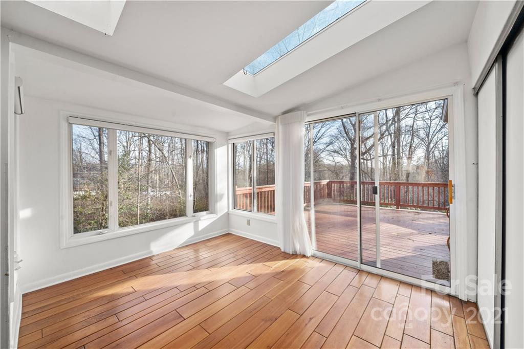 68 W Oakview Road Asheville NC 28806