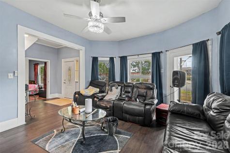 418 S Yadkin Avenue Spencer NC 28159