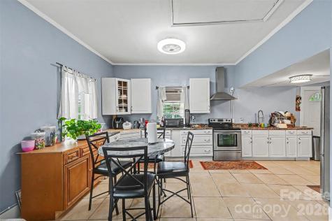 418 S Yadkin Avenue Spencer NC 28159
