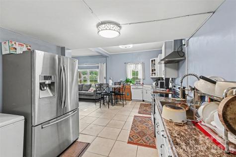 418 S Yadkin Avenue Spencer NC 28159