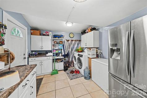 418 S Yadkin Avenue Spencer NC 28159