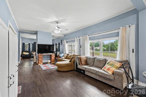 418 S Yadkin Avenue Spencer NC 28159
