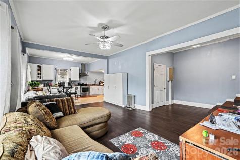 418 S Yadkin Avenue Spencer NC 28159